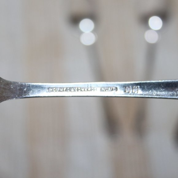 VTG HOLMES & EDWARDS SP IS '37 LOVELY LADY SOLID SERVING SPOONS SET of (4) FLATW - Picture 10 of 12